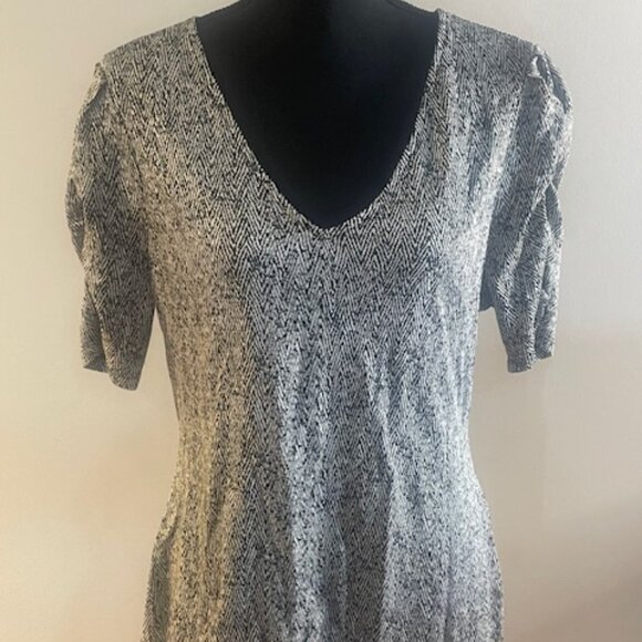 White House Black Market Printed Short Sleeve Blouse - Picture 1 of 5